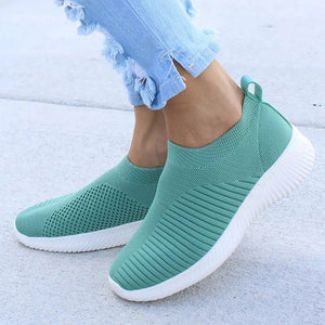 UPUPER Light Sneakers Women Running Shoes Women Breathable Mesh Slip-On Shoes Woman Sports Shoes 2019 zapatillas mujer deportiva